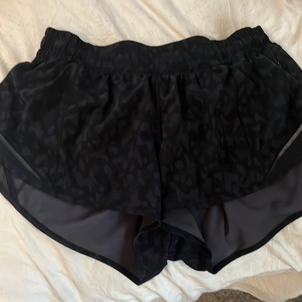 lululemon hotty hot shorts